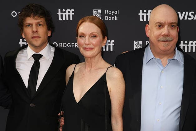 51st Toronto International Film Festival Red carpet for the film The Debut Director Jesse Eisenberg, Julianne Moore, and Paul Giamatti 459658 September 13, 2026 Toronto, Canada  Copyright: xIsabellexVautierx xStarfacex STAR_459658_140