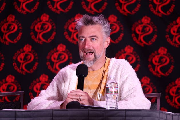 September 13, 2026, Portland, Oregon, USA: Actor SEAN GUNN speaks at the 2026 Rose City Comic Con at the Oregon Convention Center in Portland. Portland USA - ZUMAg247 20260913_znp_g247_029 Copyright: xGagexSkidmorex