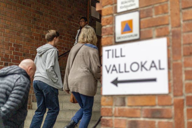 General election in Sweden STOCKHOLM, STOCKHOLM COUNTY, SWEDEN, SEPTEMBER 13: People walk on their way to cast their vote for Sweden’s general election at a polling station in a suburb of Stockholm city, Stockholm, Sweden, September 13th, 2026. Narciso Contreras Anadolu Stockholm Sweden. Editorial use only. Please get in touch for any other usage.  Copyright: x2026xAnadoluxNarcisoxContrerasx
