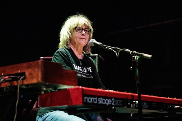 The Jayhawks live in Oslo, Norway Oslo, Norway. 13th, September 2026. The American country rock band The Jayhawks performs a live concert Rockefeller in Oslo. Here musician and singer Karen Grotberg is seen live on stage. Norway, Oslo  Copyright: xGonzalesxPhoto KetilxMartinsenx