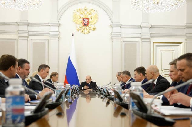 RUSSIA, MOSCOW - SEPTEMBER 14, 2026: Russia s Prime Minister Mikhail Mishustin (C back) chairs a meeting of his deputy prime ministers at the House of the Russian Government. Dmitry Astakhov POOL TASS  97707263