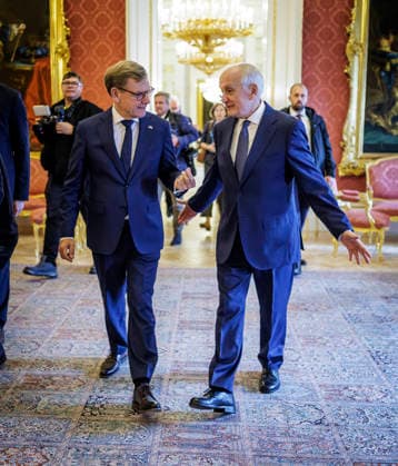 Johann Wadephul (CDU), Bundesaussenminister, aufgenommen im Rahmen seiner Reise nach Ungarn. Hier mit dem Staatspraesidenten von Ungarn, Andras Baka, im Palais Sandor. Fotografiert im Auftrag des Auswaertigen Amtes Budapest Ungarn