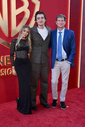 Peyton Shay, Will Lawrence und Bill Lawrence bei der 78. Primetime Emmy Awards Nominierten Party der Warner Bros. Television Group im BOA Steakhouse. West Hollywood, 13.09.2026