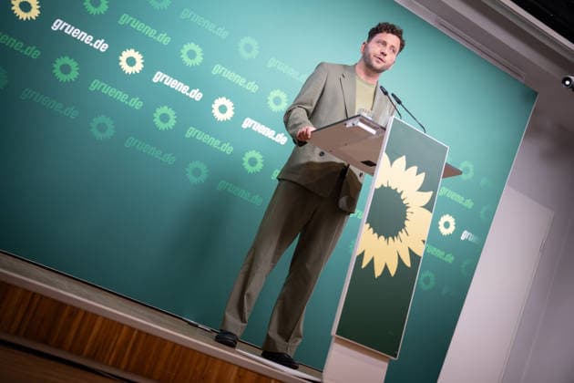 Pressekonferenz Bundesvorsitzender Felix Banaszak, Bündnis 90 Die Grünen, zu aktuellen Themen;Pressekonferenz Bundesvorsitzender Felix Banaszak, Bündnis 90 Die Grünen, zu aktuellen Themen, Berlin Berlin Deutschland Parteizentrale