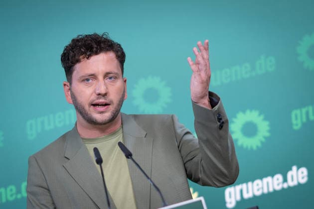 Pressekonferenz Bundesvorsitzender Felix Banaszak, Bündnis 90 Die Grünen, zu aktuellen Themen;Pressekonferenz Bundesvorsitzender Felix Banaszak, Bündnis 90 Die Grünen, zu aktuellen Themen, Berlin Berlin Deutschland Parteizentrale