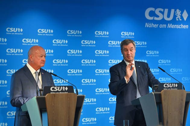 v.li:OEVP-Obmann, Bundeskanzler der Republik Oesterreich Dr. Christian Stocker, Markus SOEDER (Ministerpraesident Bayern und CSU Vorsitzender) , Pressekonferenz nach Klausurtagung des CSU Parteivorstands am 14.09.2026 in der CSU Landesleitung in Muenchen.