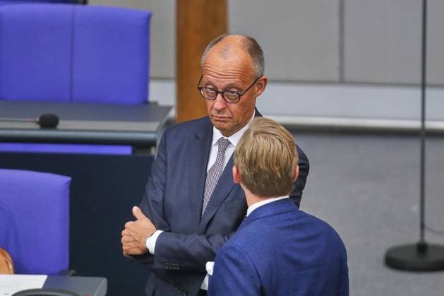 Berlin, Deutschland, 08.09.2026: Deutscher Bundestag: 91. Bundestagssitzung - Haushaltswoche: Friedirch Merz und Philipp Amthor (CDU) Copyright: xdtsxNachrichtenagenturx dts_133520