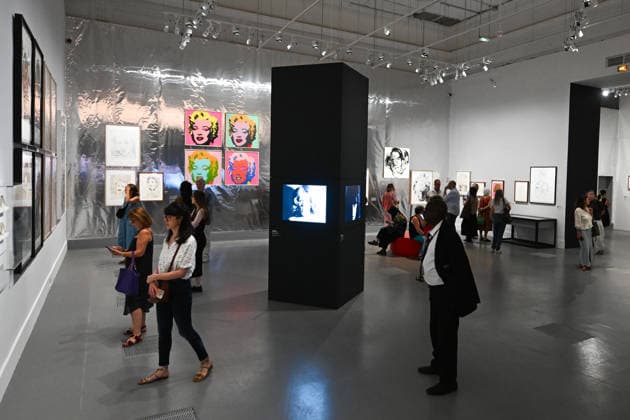 Andy Warhol, Line and Image—The exhibition, running from September 16, 2026, to January 10, 2027, brings together approximately 150 drawings, as well as paintings, silkscreen prints on paper, photographs, and archival documents at the Musée du Luxembourg in Paris. Andy Warhol, Line and Image—The exhibition, running from September 16, 2026, to January 10, 2027, brings together approximately 150 drawings, as well as paintings, silkscreen prints on paper, photographs, and archival documents at the Musée du Luxembourg in Paris 459674 2026 09 14 Copyright: xL.Urmanx xStarfacex STAR_459674_011