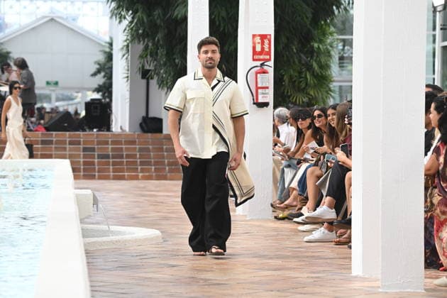 Adolfo Domínguez Fashion Show at MBFWM Singer Pablo Alborán walks the runway for Adolfo Domínguez during Mercedes-Benz Fashion Week at the Greenhouse of the Palacio de Cristal in Arganzuela on September 14, 2026, in Madrid, Spain FASHION CELEBRITIES FASHION SHOW BRAND ADOLFO DOMÍNGUEZ José Madrid Madrid, Spain  Copyright: xJosÃ xOlivax 7774784