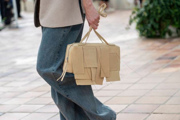 Detail of a bag from Adolfo Dominguez s Croma collection for spring-summer 2027, presented during Mercedes-Benz Fashion Week Madrid. September 14,2026. (20260914926)