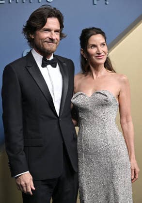Jason Bateman and Amanda Anka arrive for the 78th annual Primetime Emmy Awards at the Peacock Theater in Los Angeles on Monday, September 14, 2026.  LAP20260914599 CHRISxCHEW