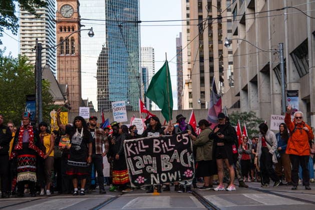 September 14, 2026, Toronto, On, CANADA: Protesters demonstrate against the Canada Investment Summit that Prime Minister Mark Carney is hosting in Toronto, on Monday, Sept. 14, 2026. Toronto CANADA  - ZUMAc35_ 20260914_zaf_c35_131 Copyright: xLauraxProctorx