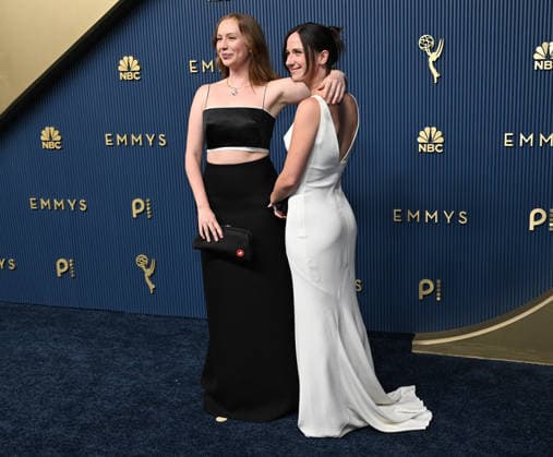 Hannah Einbinder,left, and Ellie Neilson arrive for the 78th annual Primetime Emmy Awards at the Peacock Theater in Los Angeles on Monday, September 14, 2026.  LAP20260914027a JohnxMcCoy
