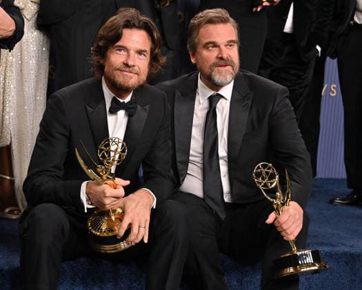 78th Primetime Emmy Awards - Press Room Jason Bateman and David Harbour in the press room at the 78th Primetime Emmy Awards held at the Peacock Theater on September 14, 2026 in Los Angeles, California. Los Angeles Peacock Theater California USA Copyright: xTammiexArroyo AFF-USA.comx