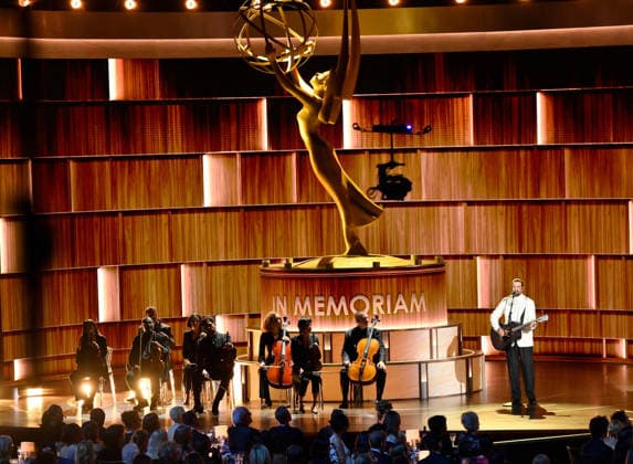 Noah Kahan performs on stage during the 78th annual Primetime Emmy Awards at the Peacock Theater in Los Angeles on Monday, September 14, 2026.  LAP20260914167 JIMxRUYMEN