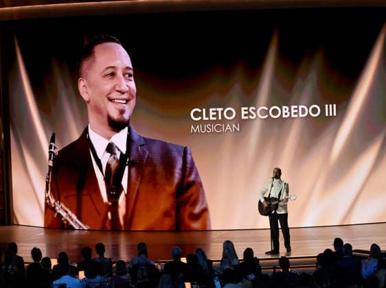 Noah Kahan performs on stage during the 78th annual Primetime Emmy Awards at the Peacock Theater in Los Angeles on Monday, September 14, 2026.  LAP20260914184 JIMxRUYMEN
