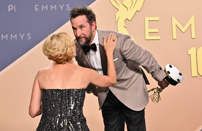 78th Primetime Emmy Awards - Press Room Sara Wells and Noah Wyle in the press room at the 78th Primetime Emmy Awards held at the Peacock Theater on September 14, 2026 in Los Angeles, California. Los Angeles Peacock Theater California USA Copyright: xTammiexArroyo AFF-USA.comx