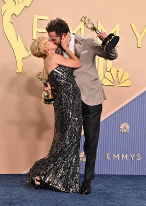 78th Primetime Emmy Awards - Press Room Sara Wells and Noah Wyle in the press room at the 78th Primetime Emmy Awards held at the Peacock Theater on September 14, 2026 in Los Angeles, California. Los Angeles Peacock Theater California USA Copyright: xTammiexArroyo AFF-USA.comx