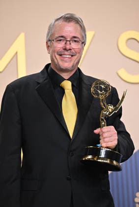 Vince Gilligan holds the Emmy for Outstanding Writing for a Drama Series for Pluribus, backstage during the 78th annual Primetime Emmy Awards at the Peacock Theater in Los Angeles on Monday, September 14, 2026.  LAP20260914223 CHRISxCHEW