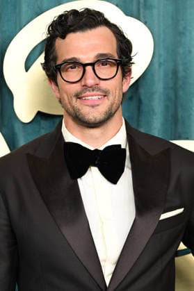 LOS ANGELES, CALIFORNIA - SEPTEMBER 14: Paul Anthony Kelly at the The Walt Disney Company s Emmy Awards Celebration at Vibiana on September 14, 2026.Credit: USA  - ZUMAa123 20260914_zaa_a123_207 Copyright: xAdMediax