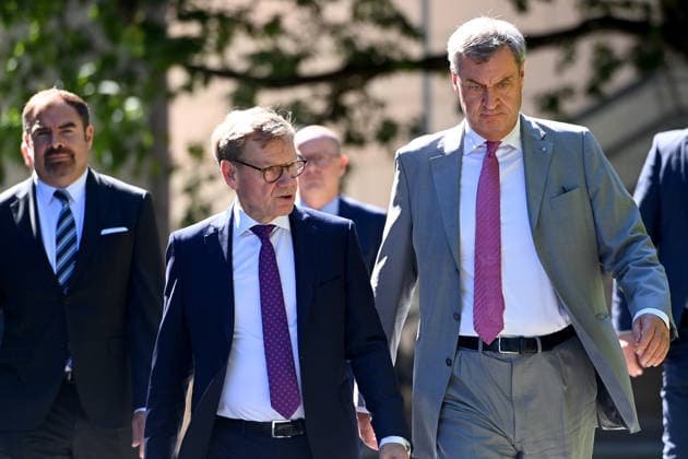 v.re:Markus SOEDER (Ministerpraesident Bayern und CSU Vorsitzender), Johann Wadephul (Bundesaussenminister). Florian HAHN. Pressekonferenz nach Sitzung des Ministerrates in der im Prinz Carl Palais in Muenchen am 15.09.2026.