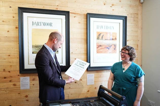 Duke of Cornwall visit to Dartmoor The Prince of Wales, who is known as the Duke of Cornwall whilst in Cornwall, hold a makes a print he made with Emma Hogbin of the Princetown Press during a visit to Princetown in Dartmoor to launch the new Princetown Community Fund. The new fund will make at least Å250,000 available to support locally led projects delivering social, economic and environmental benefit to the community of Princetown. Picture date: Tuesday September 15, 2026. PA Photo., Credit:Aaron Chown PA ROTA - B68 Avalon UK, Princetown  Copyright: xAaronxChownx xPAxROTAx-xB68x xAvalonx 1134887865