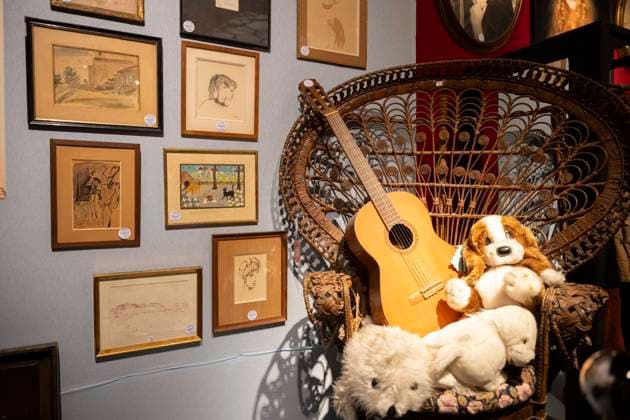 Personal Belongings of Brigitte Bardot to be Auctioned - Paris This photograph shows details of an exhibition ahead of an auction of Brigitte Bardot s personal belongings at Hotel Drouot in Paris on September 15, 2026, ahead of an auction of her memorabilia and clothing.Photo by Eliot Blondet ABACAPRESS.COM Paris France France  Copyright: xBlondetxEliot ABACAx