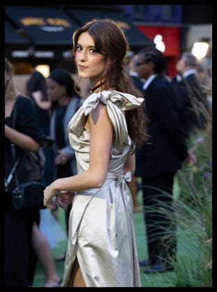 . 15 09 2026. London, United Kingdom. Daisy Edgar-Jones arriving at the Sense and Sensibility world premiere in London.  xStephenxLockx xi-Imagesx IIM-27004-0024