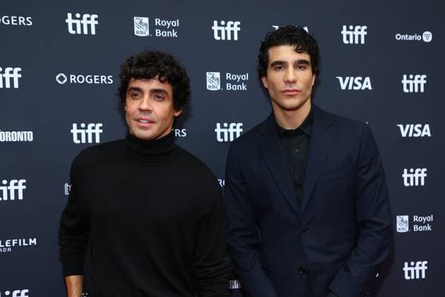 Javier Calvo, Javier Ambrossi at arrivals for LA BOLA NEGRA Premiere at the Toronto International Film Festival (TIFF) 2026, The Princess Of Wales Theatre - VISA Screening Room, Toronto, ON, September 15, 2026. Photo By: JA Everett Collection LA BOLA NEGRA Premiere at the Toronto International Film Festival (TIFF) 2026 PUBLICATIONXNOTxINxCANxCHNxFRAxITAxJPNxNORxPOLxRUSxESPxUKxUSA
