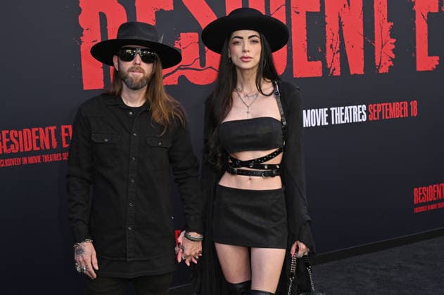 Cameron Vamp und LeeAnna Vamp bei der Weltpremiere des Kinofilms Resident Evil im United Theater on Broadway. Los Angeles, 15.09.2026