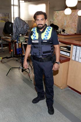 Zejhun Demirov beim Fototermin zur 500. Folge der ZDF TV-Serie Notruf Hafenkante - Dreckiger Deal am Originalset des PK 21 im Studio Hamburg. Hamburg, 16.09.2026