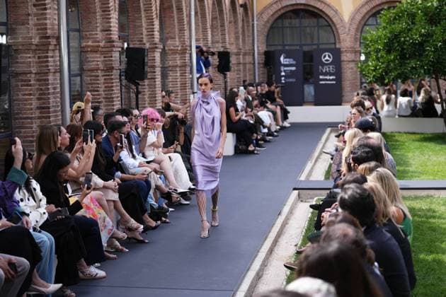 A model wears at collection runway a creation from Ernesto Naranjo during Pasarela Cibeles Mercedes-Benz Fashion Week Madrid 2026 in Madrid, on Wednesday , 16 September 2026. Cordon Press 