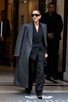 September 16, 2026: Celine Dion leaves the Royal Monceau. Celine Dion spent time with fans before heading to the venue, the Royal Monceau hotel in Paris, France. 459726 September 16, 2026 Paris, France  Copyright: xL.Urmanx xStarfacex STAR_459726_003