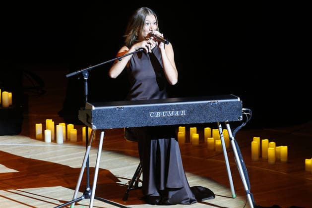 Leony, die Sängerin bei ihrem exklusiven Konzert in der Elbphilharmonie am 16.09.2026 in Hamburg singer and songwriter Leony performs at her exclusive concert at the Elbphilharmonie on September 16, 2026 in Hamburg, Germany Leony- exklusives Konzert in der Elbphilharmonie in Hamburg