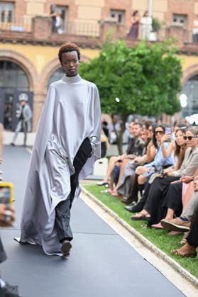 September 16, 2026, Madrid, Spain: A model parades with Baro Lucas design during the Mercedes Benz Fashion Week Madrid at Cibeles Palace in Madrid. Madrid Spain  - ZUMAs197 20260916_aaa_s197_230 Copyright: xAtilanoxGarciax