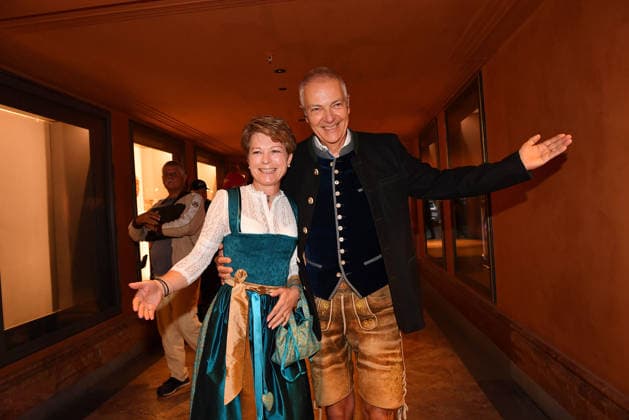 Irmgard Moeller und Michael Moeller bei der Oktoberfest - A Musical Beinah wahr¦. (An almost true story) Premiere am 16.09.2026 in der Komoedie Bayerischer Hof in Muenchen Irmgard Moeller and Michael Moeller attend the premiere of Oktoberfest A Musical - An almost true story¦ on September 16, 2026 at the Komoedie Bayerischer Hof in Munich, Germany Oktoberfest - A Musical Premiere in Muenchen