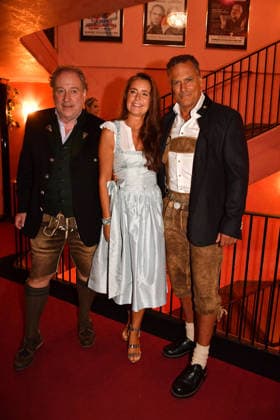 Harold Faltermeyer, Sylvie Lindenbauer.und Marcus Gruesser bei der Oktoberfest - A Musical Beinah wahr¦. (An almost true story) Premiere am 16.09.2026 in der Komoedie Bayerischer Hof in Muenchen Harold Faltermeyer, Sylvie Lindenbauer.and Marcus Gruesser attend the premiere of Oktoberfest A Musical- An almost true story¦ on September 16, 2026 at the Komoedie Bayerischer Hof in Munich, Germany Oktoberfest - A Musical Premiere in Muenchen
