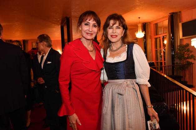 Anna-Maria Kaufmann and Anja Kruse bei der Oktoberfest - A Musical Beinah wahr¦. (An almost true story) Premiere am 16.09.2026 in der Komoedie Bayerischer Hof in Muenchen Anna-Maria Kaufmann and Anja Kruse attend the premiere of Oktoberfest A Musical - An almost true story¦ on September 16, 2026 at the Komoedie Bayerischer Hof in Munich, Germany Oktoberfest - A Musical Premiere in Muenchen