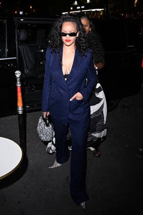 Rihanna arrives at the Cesar Paris restaurant after Céline Dion’s concert on September 16, 2026. Gedeon Taieb, Bestimage. Rihanna arrives at the Cesar Paris restaurant after Céline Dion’s concert on September 16, 2026. Paris, France  Copyright: xGedeonxTaiebx xBestimagexGedeonxTaiebx xBestimagex