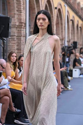September 16, 2026, Madrid, Spain: A model parades with MoisÃ s Nieto design during Mercedes Benz Fashion Week Madrid Cibeles Palace. Madrid Spain  - ZUMAs197 20260916_aaa_s197_459 Copyright: xAtilanoxGarciax