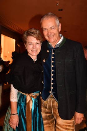 Michael Möller mit Ehefrau Irmgard Premiere Oktoberfest - A Musical Beinah wahr¦. (An almost true story) Komödie im Bayerischen Hof München 16. Sept. 2026