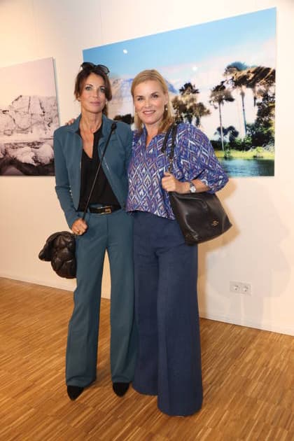 Gerit Kling und Andrea Lüdke sind prominente Gäste bei der Einweihungsparty, Galeristin Livia Lisboa eröffnet ihre Fotokunst-Galerie in der Hamburger Hafencity, Hamburg 16.9.2026