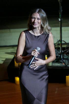 ABB LEONY- Leony die deutsche Popsaengerin bei ihrem Auftritt singen Konzert im grossen Saal der Elbphilharmonie beim E.On New Energy Experience am 16.09.2026 in Hamburg