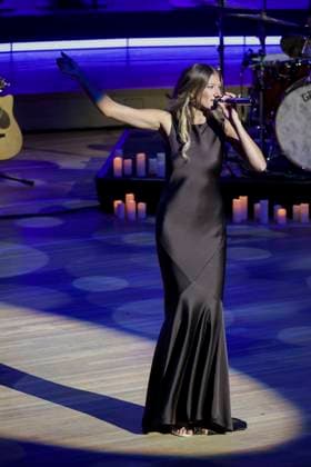 ABB LEONY- Leony die deutsche Popsaengerin bei ihrem Auftritt singen Konzert im grossen Saal der Elbphilharmonie beim E.On New Energy Experience am 16.09.2026 in Hamburg