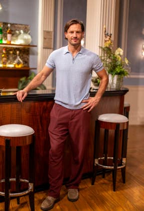 16.09.2026, ARD-Telenovela STURM DER LIEBE, Fototermin zur 23.Staffel am Film-Set in München, bei Bavaria-Film in Geiselgasteig, in der Studio-Kulisse des fiktiven Hotels Fürstenhof. Die neue Staffel startet am 4.11.2026. Schauspieler Jaime Ferkic (Rolle Massimo Foghetti) in den Kulissen der Serie. 16.09.2026, ARD-Serie Sturm der Liebe 16.09.2026, ARD-Serie Sturm der Liebe