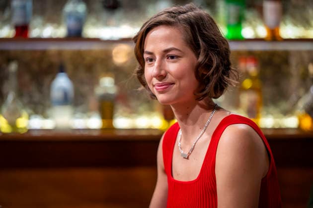16.09.2026, ARD-Telenovela STURM DER LIEBE, Fototermin zur 23.Staffel am Film-Set in München, bei Bavaria-Film in Geiselgasteig, in der Studio-Kulisse des fiktiven Hotels Fürstenhof. Die neue Staffel startet am 4.11.2026. Schauspielerin Pippa Fee Rupperti (Rolle Emilia Jakobi) in den Kulissen der Serie. 16.09.2026, ARD-Serie Sturm der Liebe 16.09.2026, ARD-Serie Sturm der Liebe