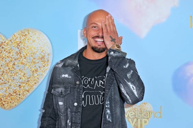 LOVE ISLAND VIP . Santino Schwarzenberger anläßlich der LOVE ISLAND VIP Premiere und Screening am 16.09.2026 auf Schloss Arff Köln. 20260916MWI149834