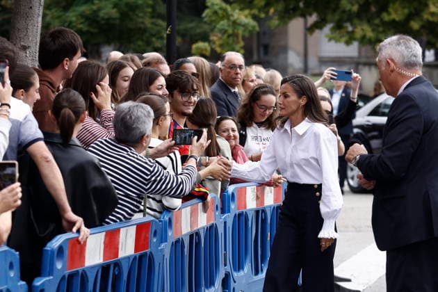 Queen Letizia attends the opening of the 2026–2027 school year at the Gesta Public School in Oviedo Queen Letizia during the opening of the 2026–2027 school year at the Gesta Public Preschool and Elementary School in Oviedo, on September 17, 2026, in Oviedo, Asturias, Spain. This year, the official opening of the school year took place in the Principality of Asturias, where a total of 96,858 students in preschool, elementary, middle, and high school have started classes. September 17, 2026, Oviedo, Asturias, Spain Copyright: xImanolxRimadax 7781322