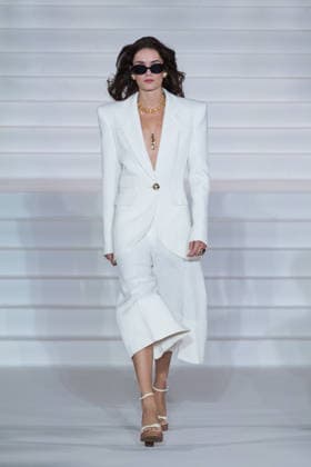 Paul Costelloe SS27 Show at London Fashion Week LONDON, UNITED KINGDOM - SEPTEMBER 17: A model walks the runway during Paul Costelloe Spring Summer 2027 show at London Fashion Week in London, United Kingdom on September 17, 2026. Wiktor Szymanowicz Anadolu London United Kingdom. Editorial use only. Please get in touch for any other usage.  Copyright: x2026xAnadoluxWiktorxSzymanowiczx