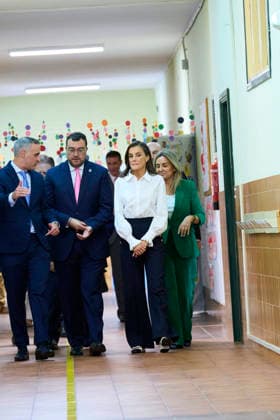 September 17, 2026, Oviedo, Asturias, Spain: Queen Letizia of Spain attends the Opening of the School Year 2026 2027 at Gesta Primary School on September 17, 2026 in Oviedo, Spain Oviedo Spain  - ZUMAg15_ 20260917_zaf_g15_102 Copyright: xJackxAbuinx